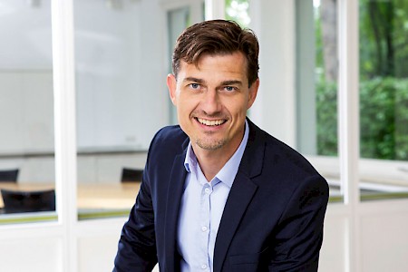 Oliver Brügge ist der Vorstand der Montag Stiftung  Urbane Räume.