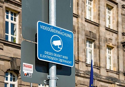 Sich sicher zu fühlen, ist die Grund­voraussetzung für das Zusammenleben.