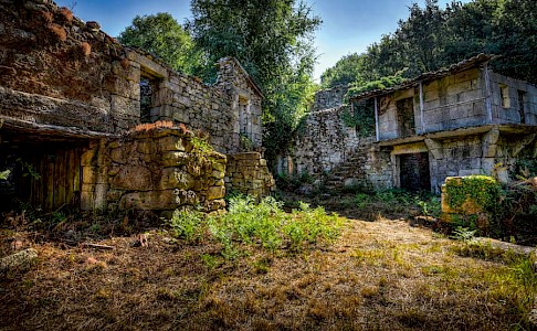 verfallenes Dorf in Galicien